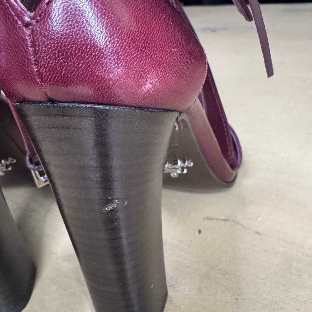 Prada Shoes - Picture 5 of 9